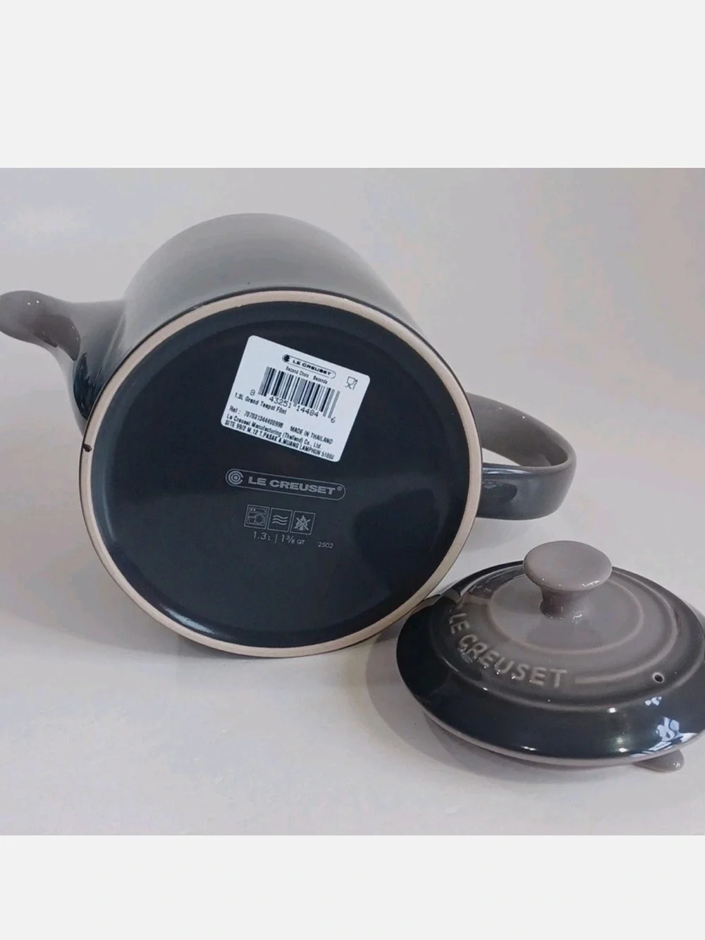 New -  Le Creuset Stoneware Grand Teapot 1.3 Liter in Flint Gray Brown Gradient
